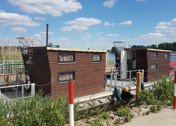 Hausboot Krakow Am Forelle 1 Und 2 Botel